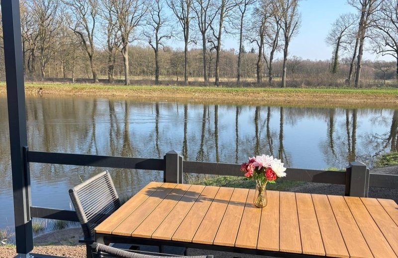 Chalet aan het water